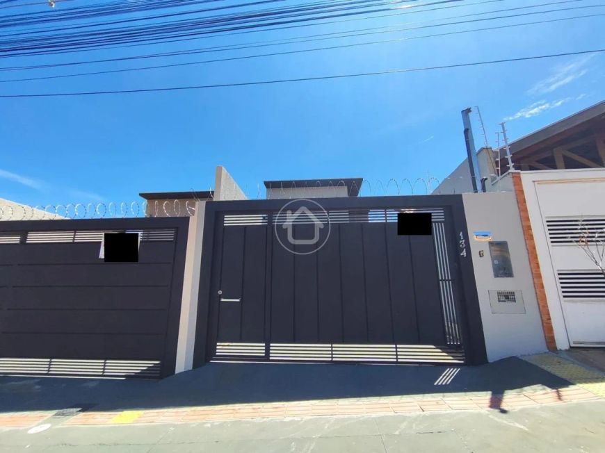 CASA COM SUITE NO CORONEL ANTONINO