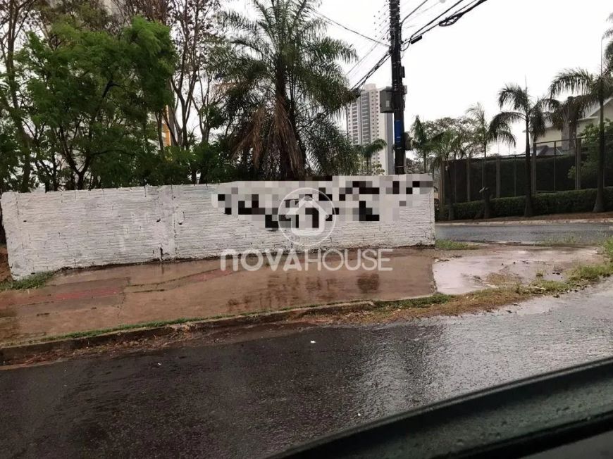 TERRENO DE ESQUINA VILA DO POLONÊS