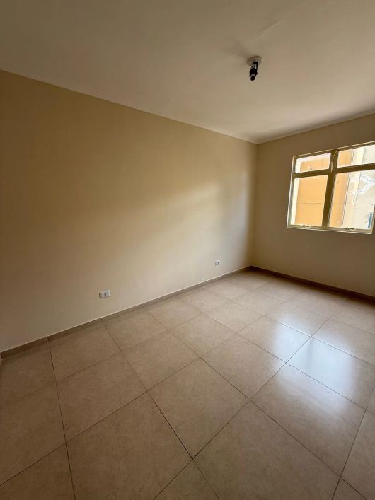 Apartamento reformado no Condomínio Eudes Costa