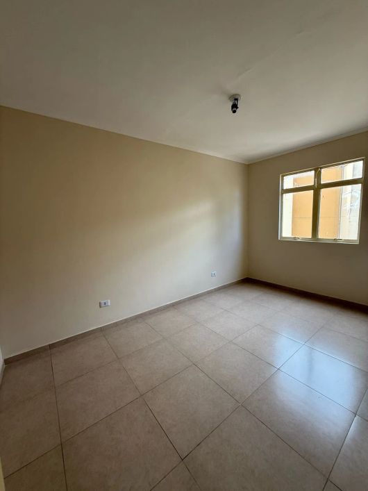 Apartamento reformado no Condomínio Eudes Costa