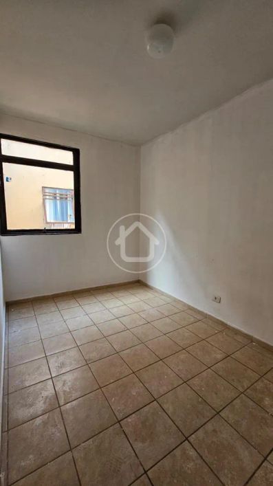 APARTAMENTO COM 03 QUARTOS SENDO 01 SUÍTE