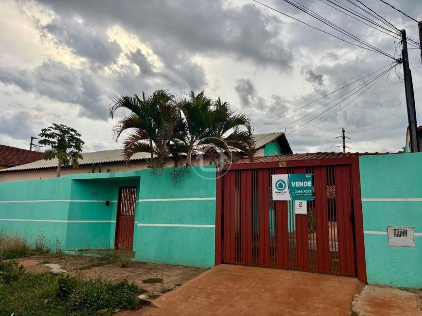 OPORTUNIDADE CASA COM 04 QUARTOS - SÃO FRANCISCO