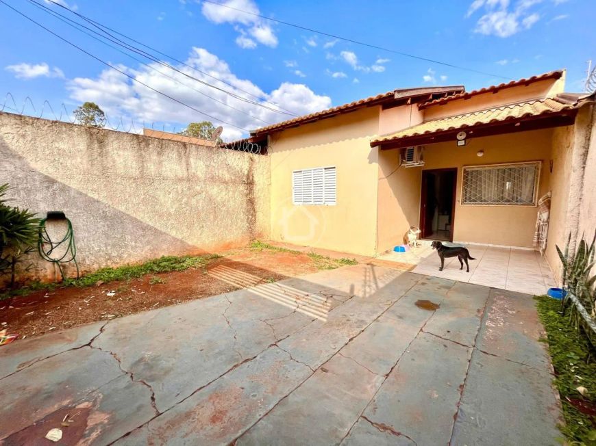 CASA TÉRREA BEM LOCALIZADO NO RITA VIEIRA