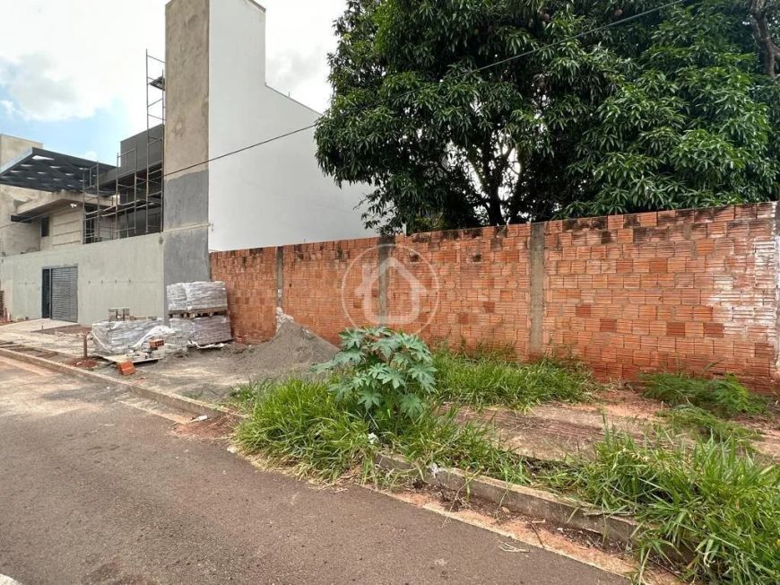 TERRENO NA VILA NASCENTE