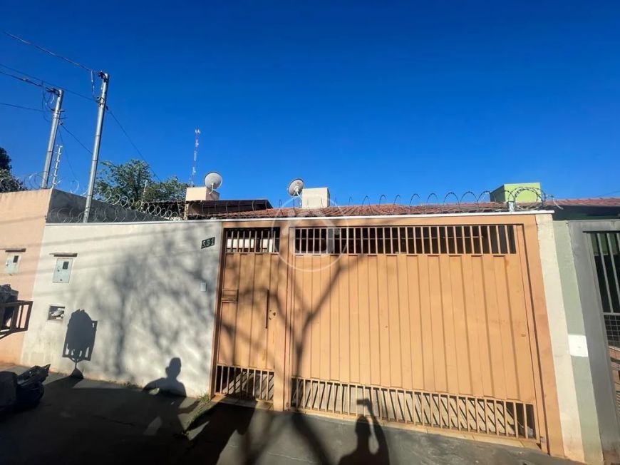 CASA TÉRREA NA VILA AIMORÉ