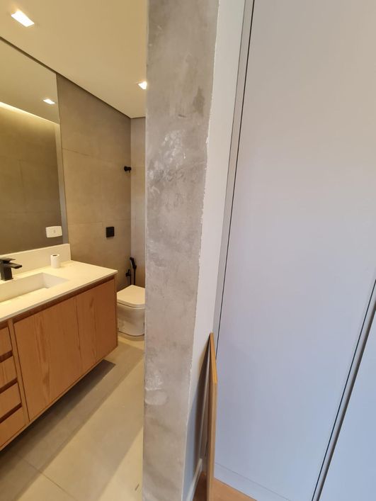 Casa Condomínio com 4 Suítes e 4 Vagas de Garagem - Residencial Damha IV