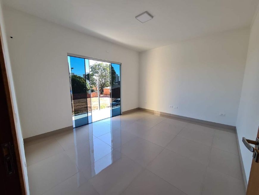 Sobrado à venda, 4 quartos, Parque Residencial Rita Vieira - Campo Grande/MS