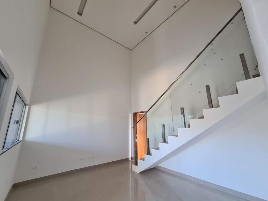 Sobrado à venda, 4 quartos, Parque Residencial Rita Vieira - Campo Grande/MS