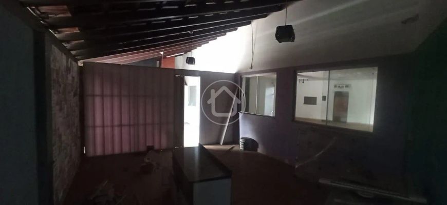 PONTO COMERCIAL NA AV JULIO DE CASTILHO
