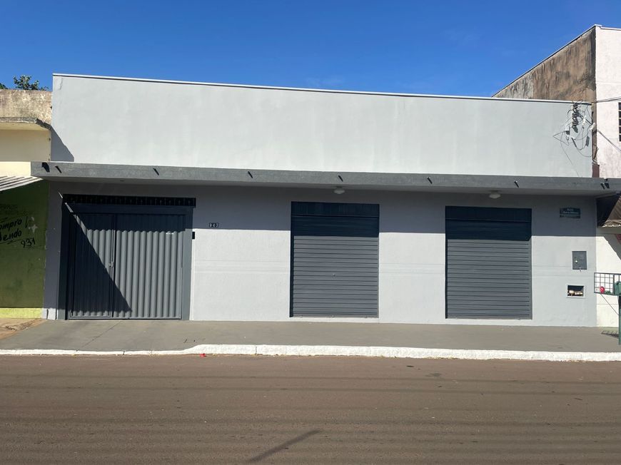 Casa com salão dupla aptidão comercial de 69m2