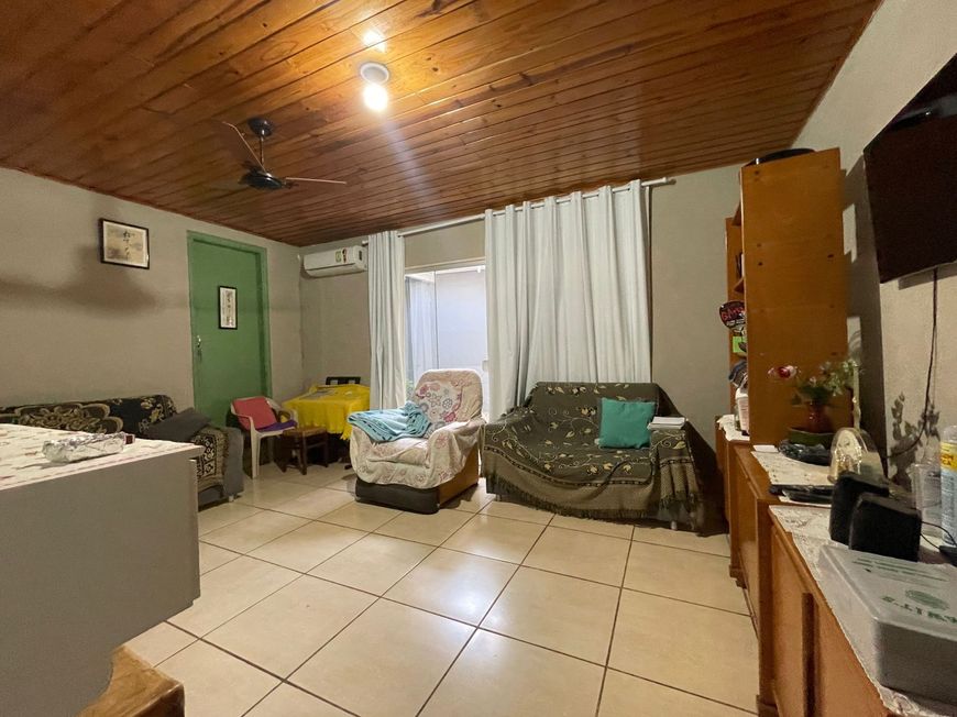 Casa com salão dupla aptidão comercial de 69m2