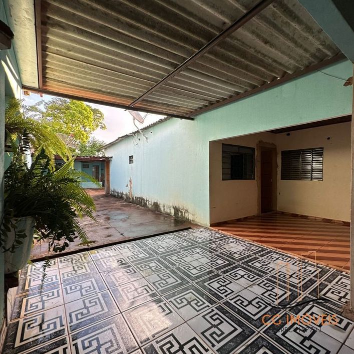 Casas á venda com salão comercial no bairro Jardim Anache em Campo Grande - MS
