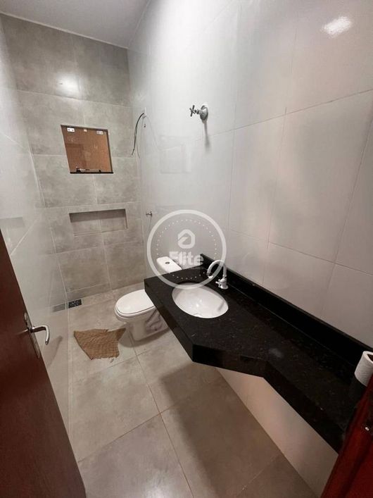 CASA NOVA COM 3 QUARTOS