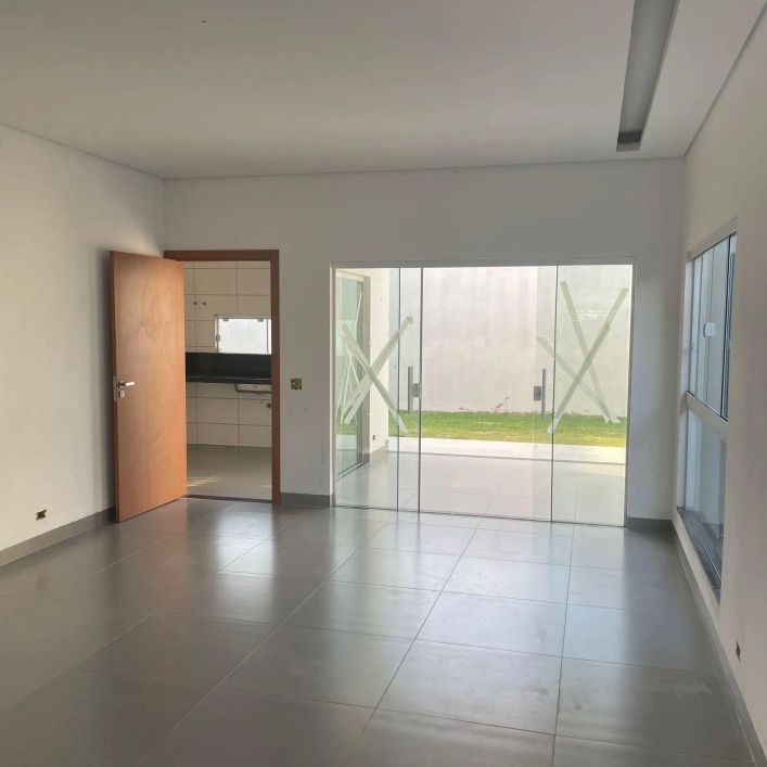 Casa à Venda Térrea Região da UCDB - 3 Quartos