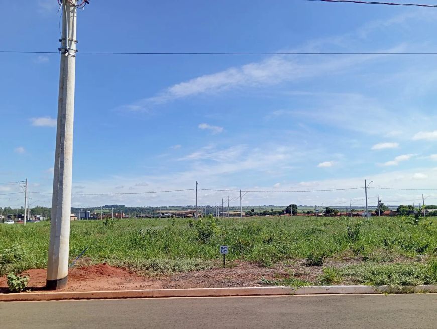 Terreno para venda com 250 metros quadrados em Villaggio Santa Inês - Campo Grande - MS