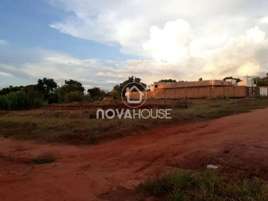 TERRENO NO JARDIM NOROESTE
