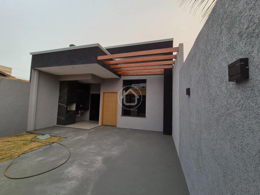 CASA COM 3 DORMITORIOS REGIÃO DA BASE AEREA