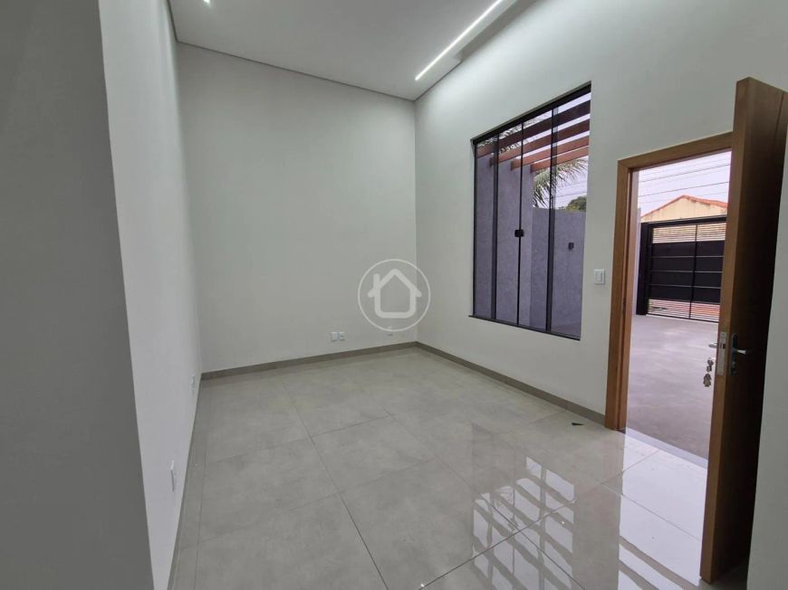 CASA COM 3 DORMITORIOS REGIÃO DA BASE AEREA