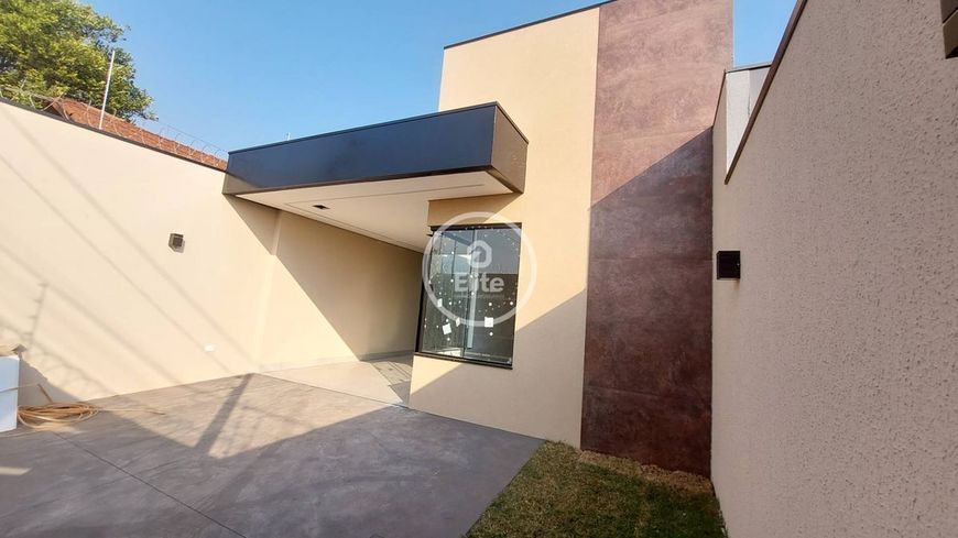CASA COM 3 DORMITÓRIOS - VILA NASSER - próximo a UCDB
