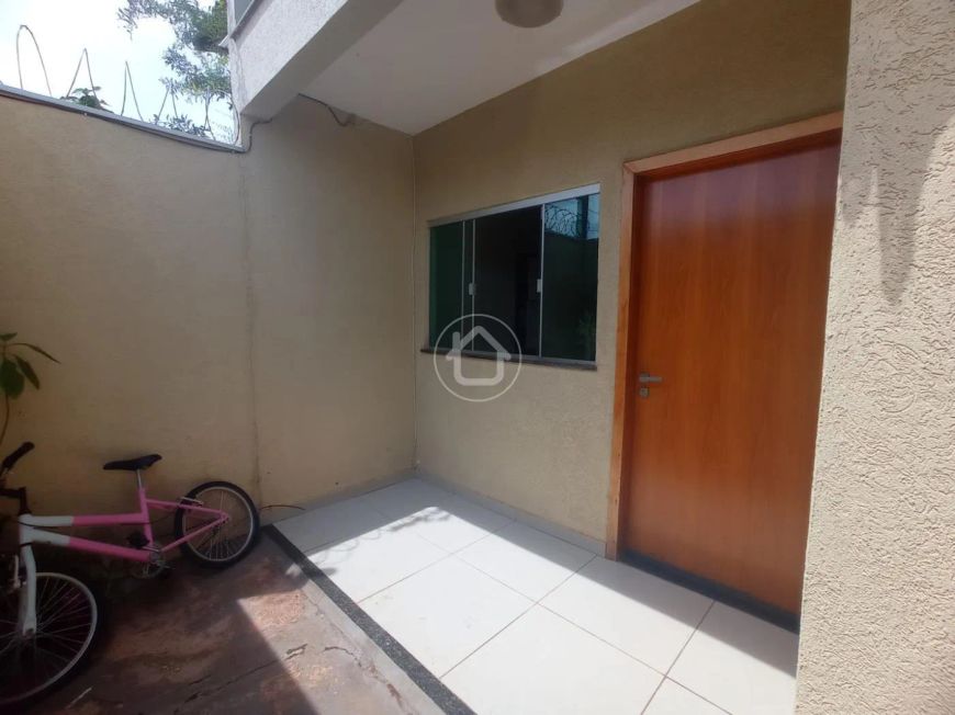 SOBRADO 3 DORM. NA VILA CARLOTA
