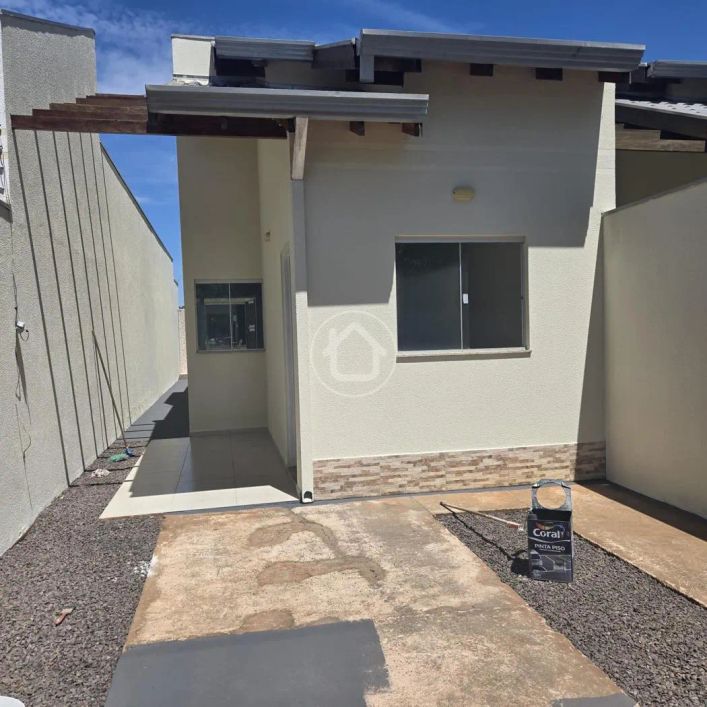 CASA TERREO COM SUITE
