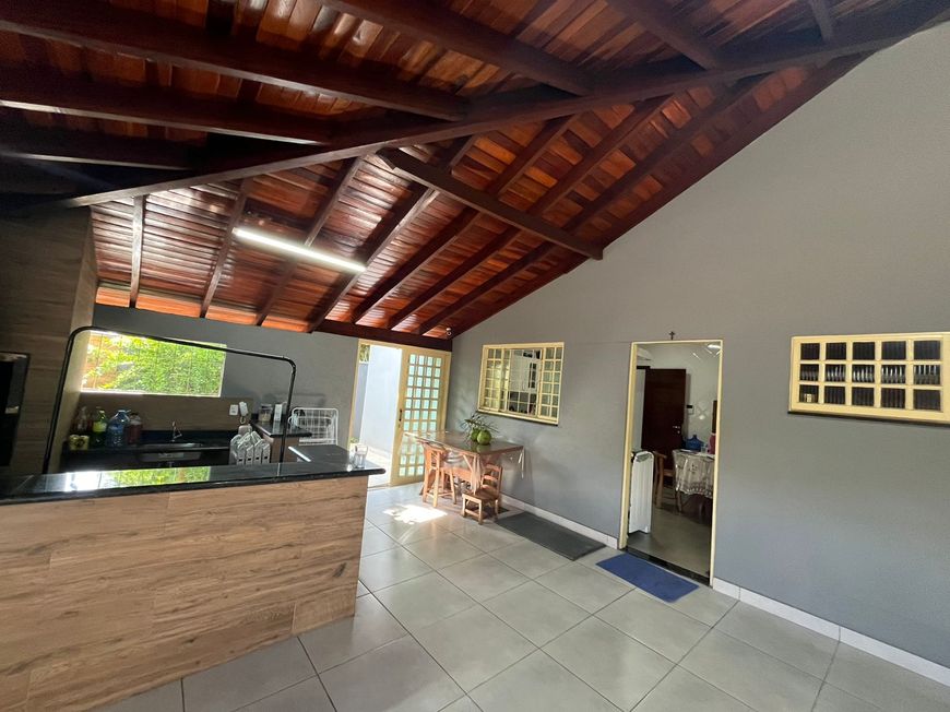 Charmosa casa a venda na região do Caranda Bosque- Campo Grande - MS