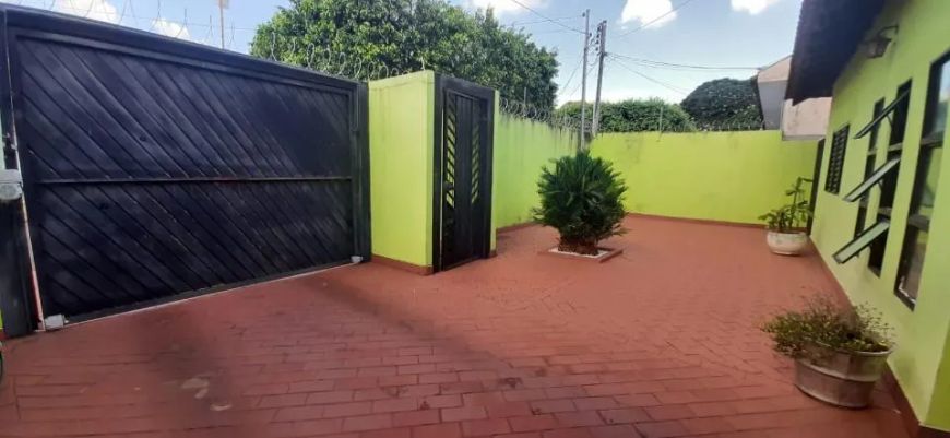 Campo Grande - Casa Padrão - Vila Santo Amaro