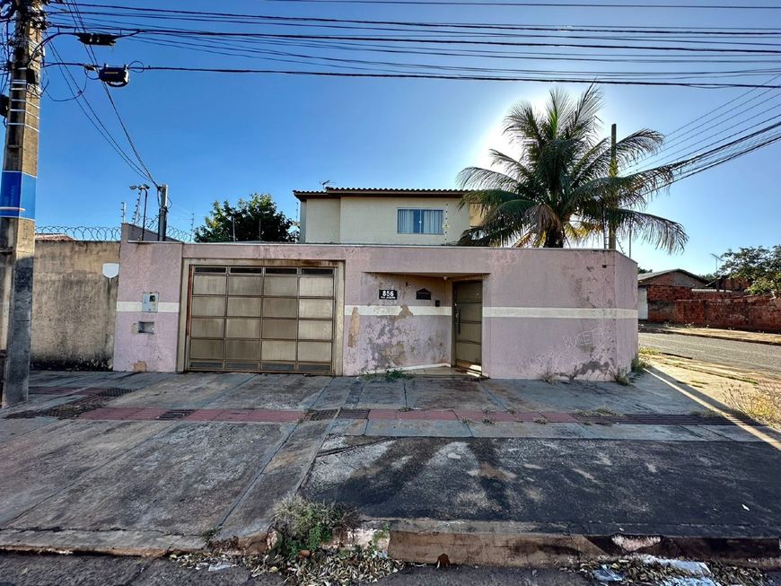 Sobrado com ótima oportunidade