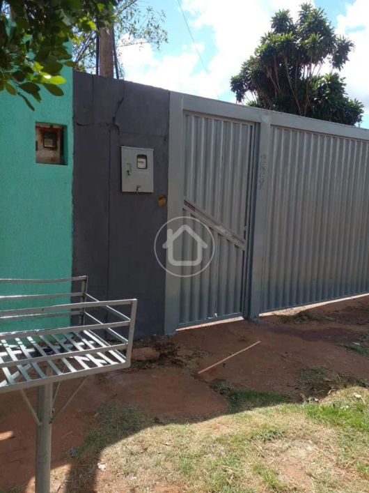TERRENO TODO MURADO