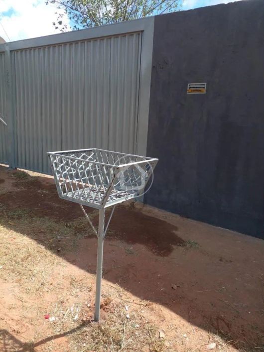 TERRENO TODO MURADO
