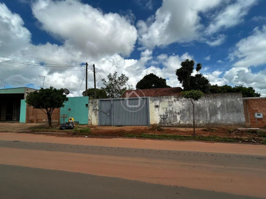 TERRENO TODO MURADO