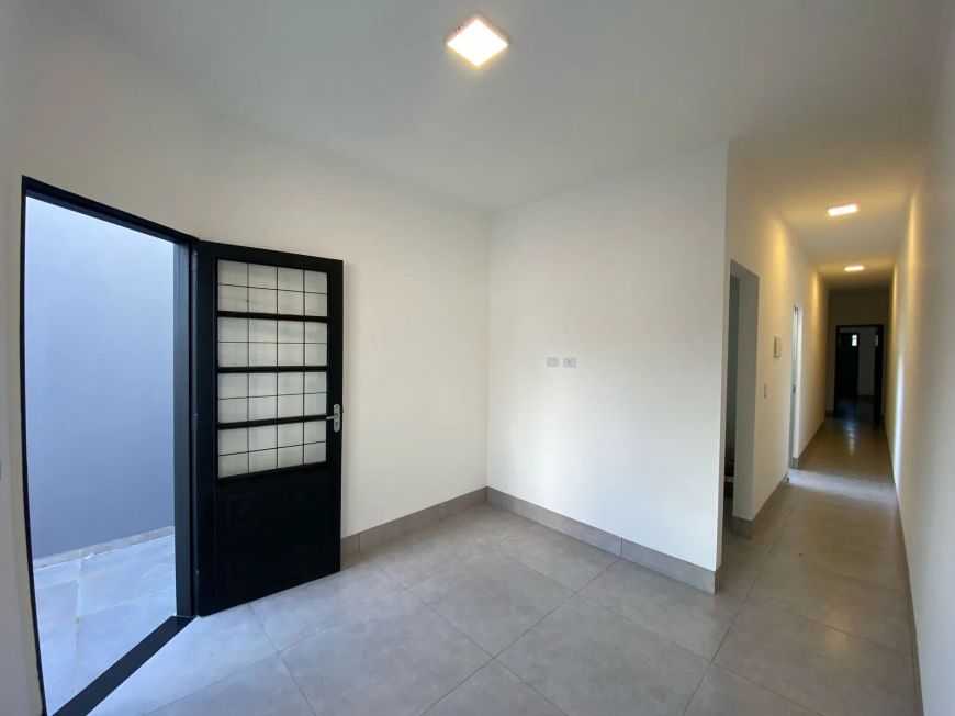 Casa reformada próximo ao aeroporto em Campo Grande/MS