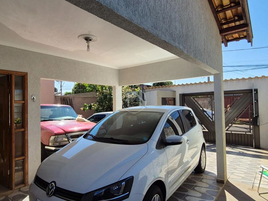 CASA COM 3 DORMITÓRIOS REGIÃO DO COLEGIO MILITAR