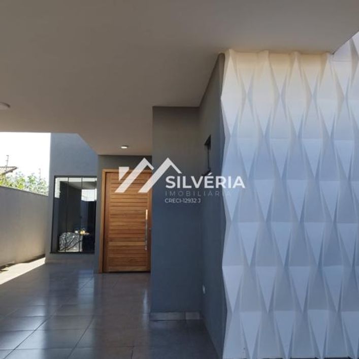 Casa com piscina no Rita Viera