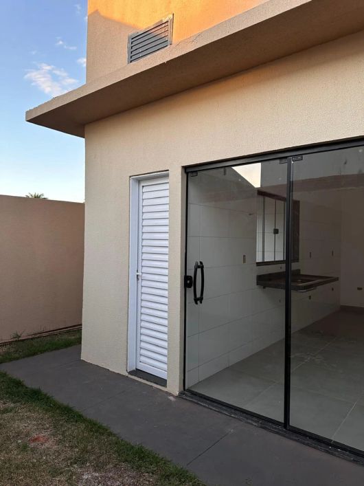Vendo casa no Aero rancho, aceita financiamento!