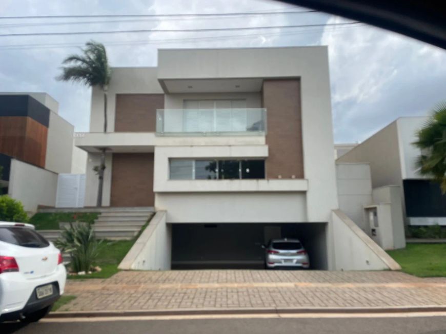 Sobrado com 4 suítes