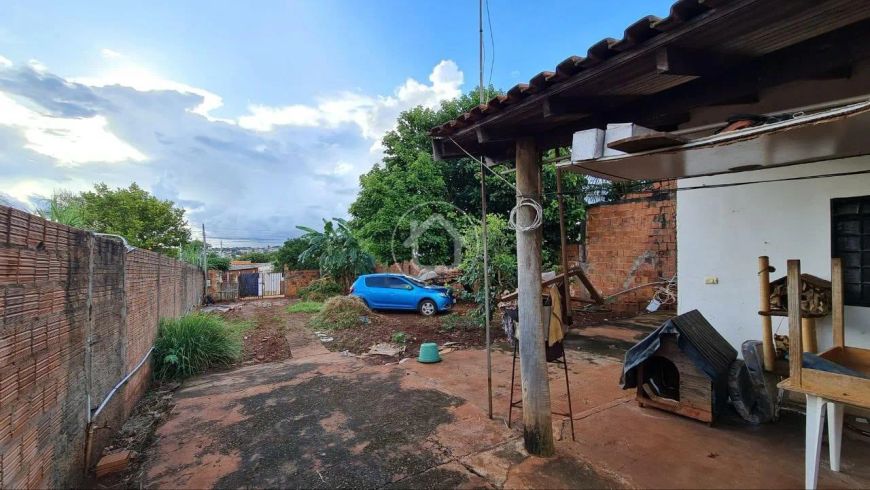 TERRENO A VENDA /MURADO NO MONTE CASTELO