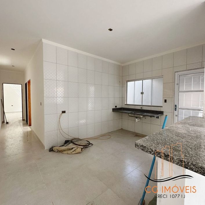 Casa para venda tem 70m² com 2 quartos sendo 1 suíte no Nova Lima - Campo Grande - MS