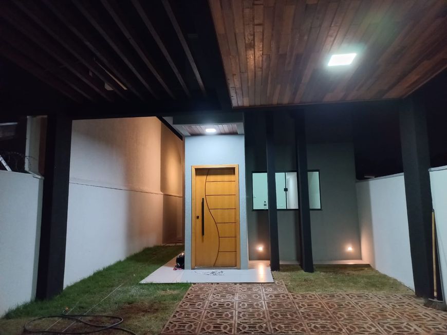 CASA NOVA COM FINO ACABAMENTO NO BAIRRO PARQUE DOS LARANJAIS