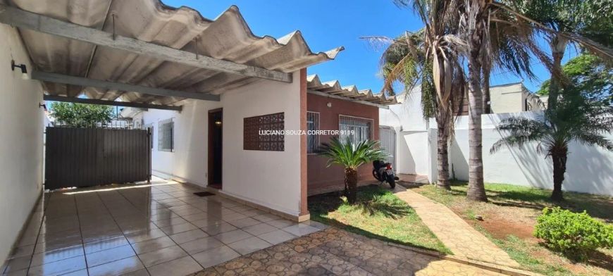 1Suíte mais 3 quartos, gourmet e terreno amplo!