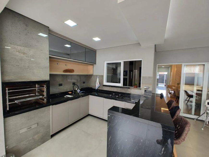 Casa alto padrão no Vilas Boas