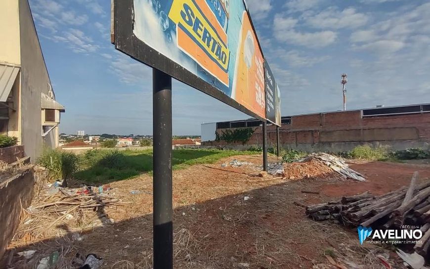 Terreno na avenida Bandeirantes