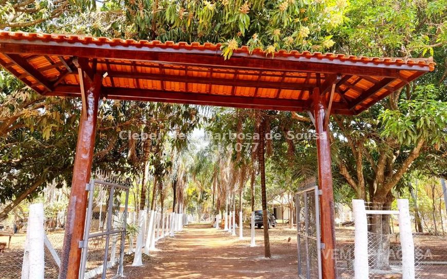 linda chácara de 5.000m², localizada na saída para Sidrolândia, a apenas 2 km da cidade