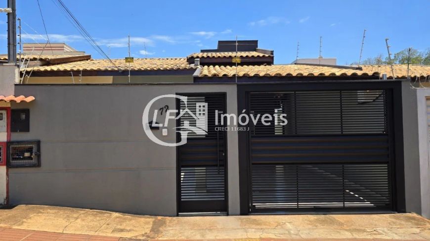 Imperdível casa à venda em Campo Grande-MS, na Vila Nasser: 2 quartos, 2 salas, 2 banheiros, 2 vagas