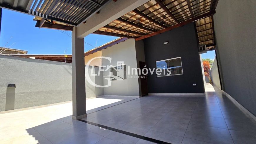 Imperdível casa à venda em Campo Grande-MS, na Vila Nasser: 2 quartos, 2 salas, 2 banheiros, 2 vagas