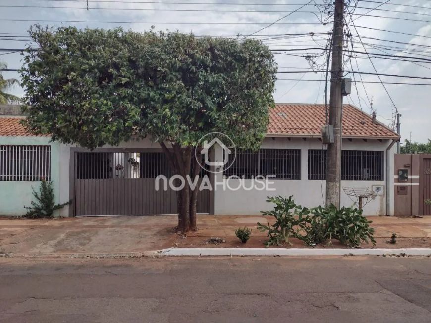 CASA À VENDA, 240 M² - VILA ALMEIDA