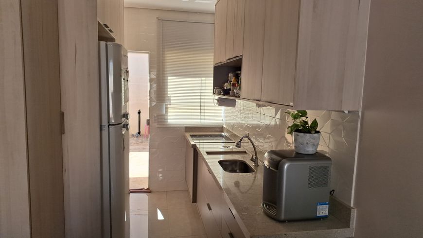 Casa térrea para venda tem 75 metros quadrados com 2 quartos em Água Limpa Park - Campo Grande - MS
