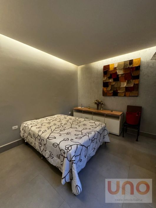Casa de Luxo 4D/3S, 220M², 3 Vagas no Carandá Bosque, Campo Grande - R$1.5m