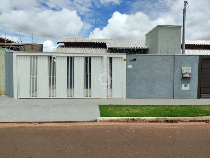 CASA NOVA COM 2 DORMITORIOS
