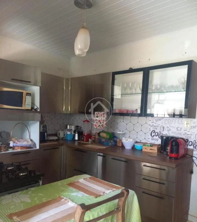 CASA COM 3 DORMITORIOS REGIÃO AEROPORTO